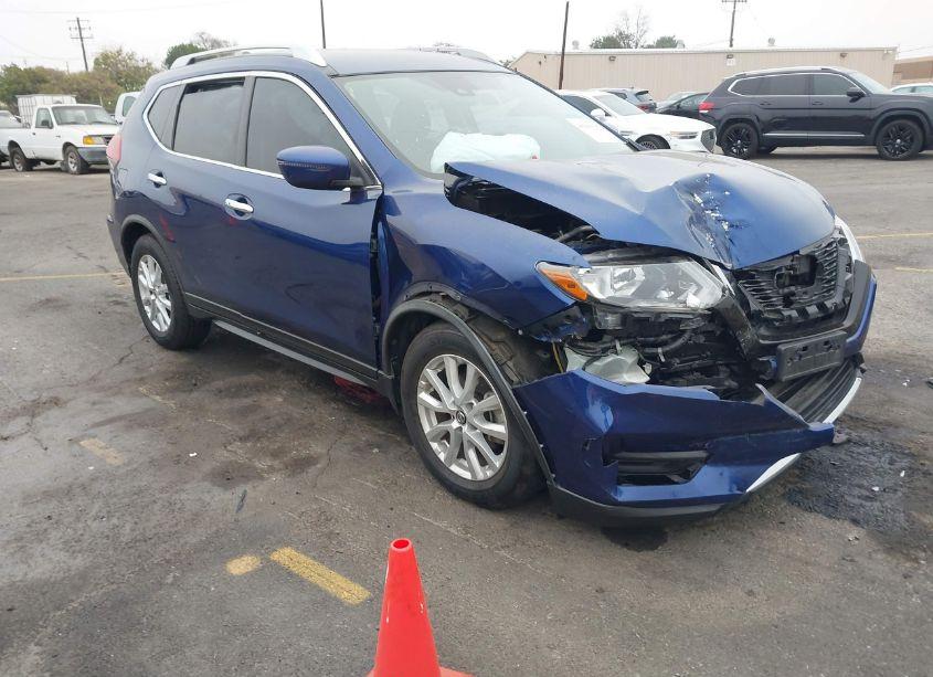 2020 Nissan Rogue SV FWD (VIN JN8AT2MT8LW014262) main photo