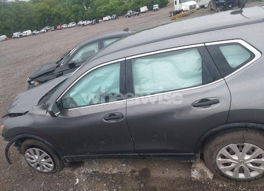 Photo 14 of 2016 Nissan Rogue S (VIN JN8AT2MT9GW008850)