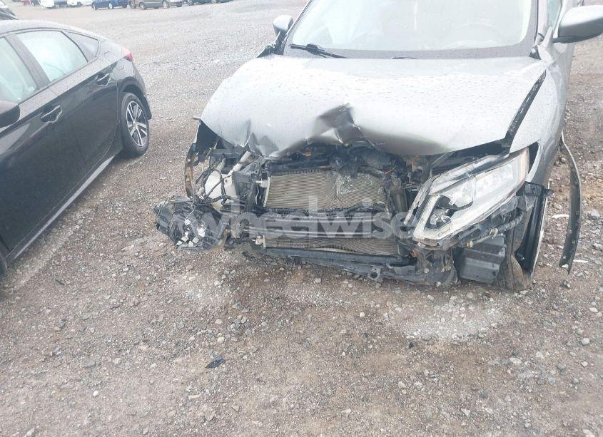 Photo 6 of 2016 Nissan Rogue S (VIN JN8AT2MT9GW008850)