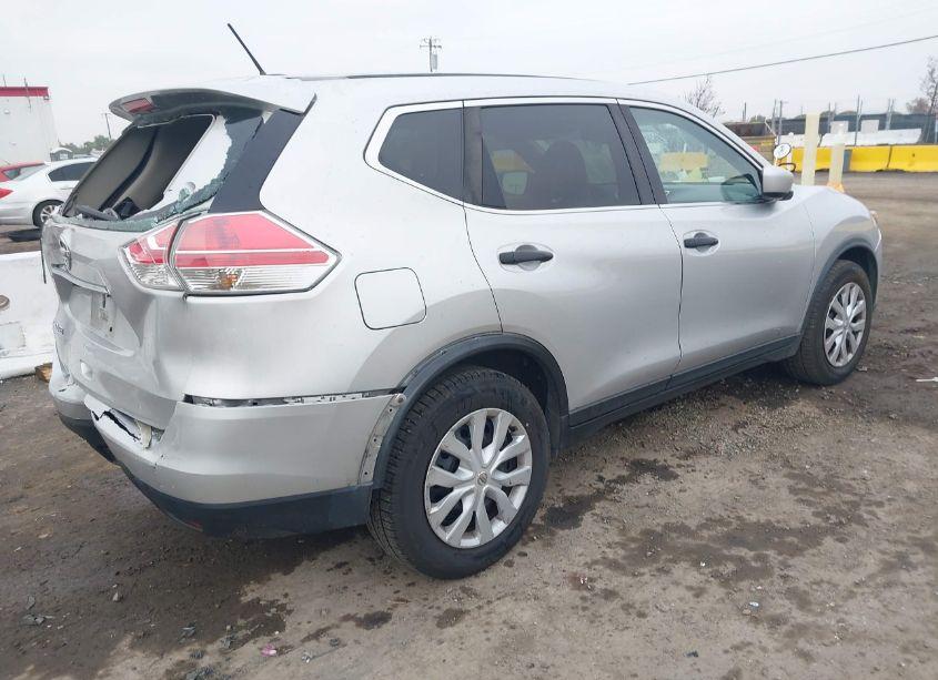 Photo 4 of 2016 Nissan Rogue S (VIN JN8AT2MT9GW009996)