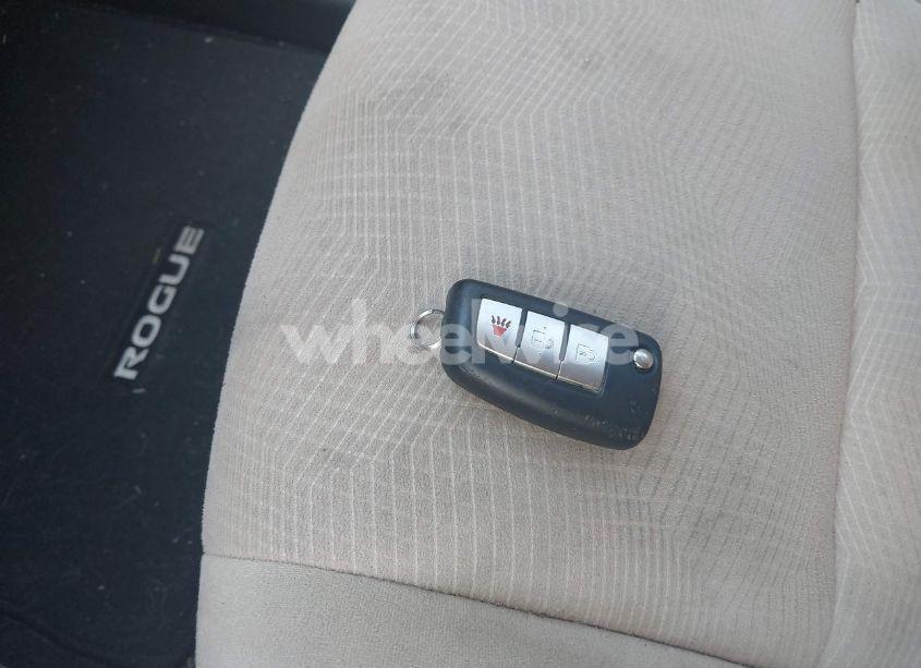 Photo 11 of 2016 Nissan Rogue S (VIN JN8AT2MT9GW013272)