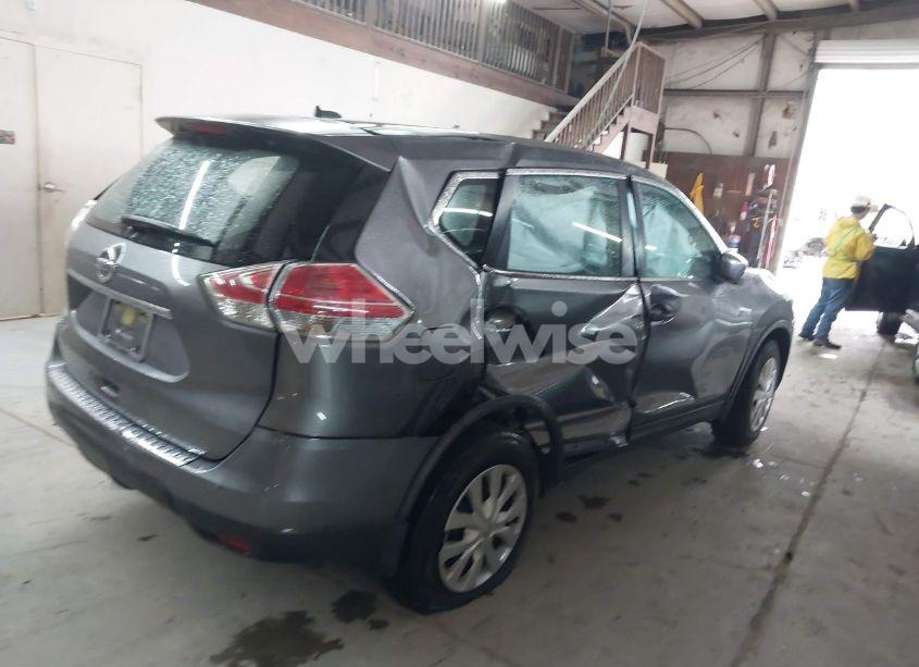 Photo 4 of 2016 Nissan Rogue S (VIN JN8AT2MT9GW013899)