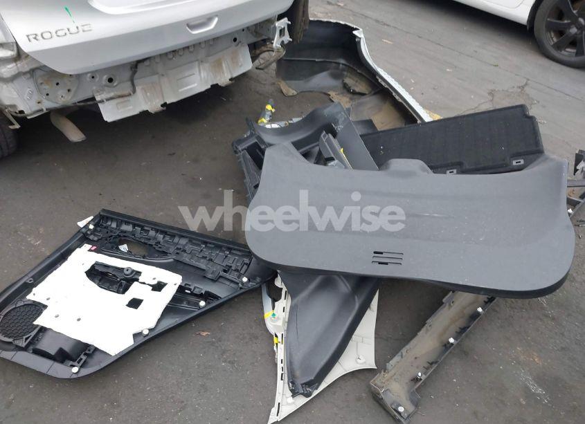 Photo 12 of 2016 Nissan Rogue S (VIN JN8AT2MT9GW027396)