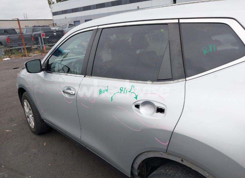 Photo 15 of 2016 Nissan Rogue S (VIN JN8AT2MT9GW027396)