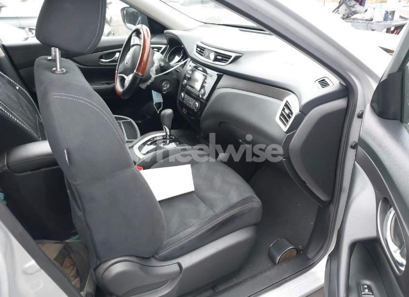 Photo 5 of 2016 Nissan Rogue S (VIN JN8AT2MT9GW027396)