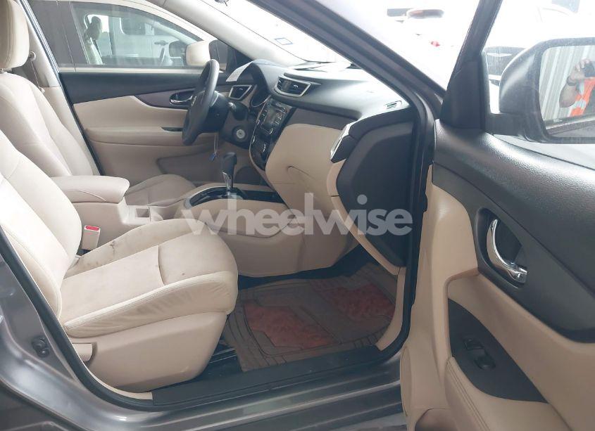 Photo 5 of 2016 Nissan Rogue S (VIN JN8AT2MT9GW030430)