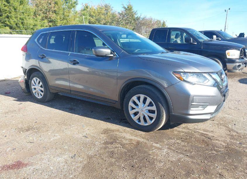 2017 Nissan Rogue S (VIN JN8AT2MT9HW136944) main photo