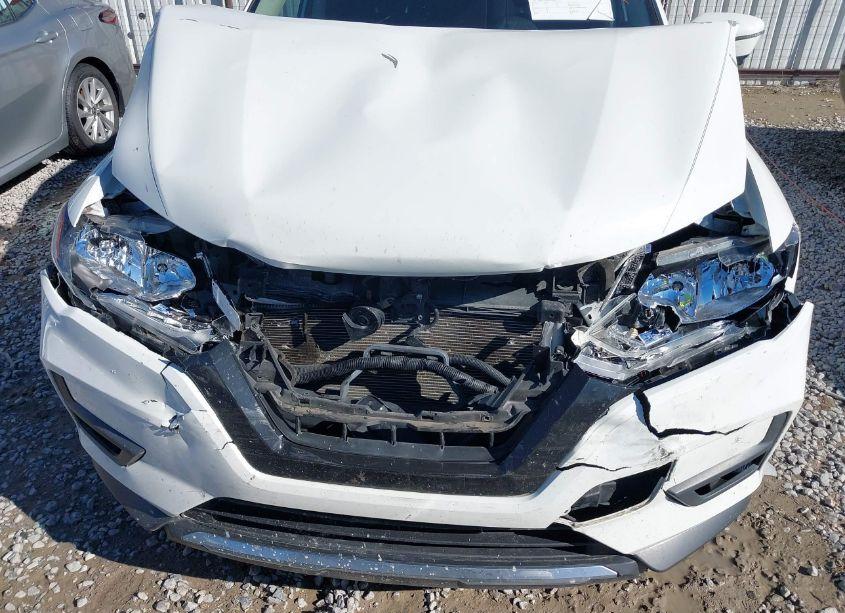 Photo 12 of 2017 Nissan Rogue SV (VIN JN8AT2MT9HW143652)