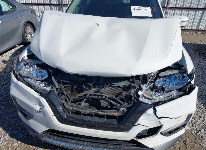 Photo 6 of 2017 Nissan Rogue SV (VIN JN8AT2MT9HW143652)