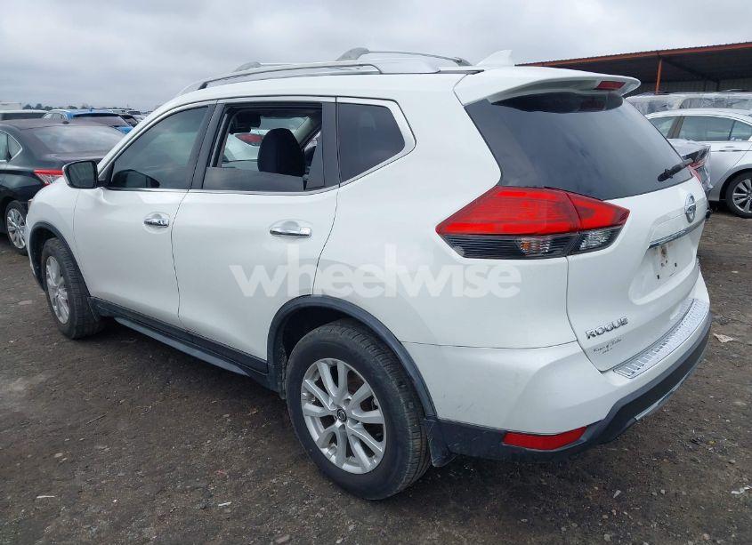 Photo 3 of 2017 Nissan Rogue SV (VIN JN8AT2MT9HW145174)