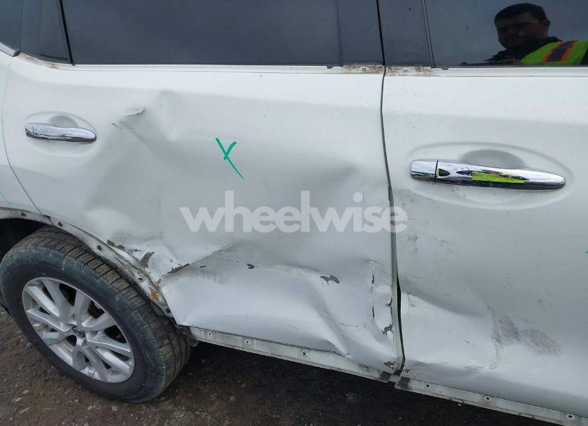 Photo 6 of 2017 Nissan Rogue SV (VIN JN8AT2MT9HW145174)