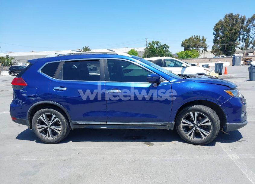 Photo 13 of 2017 Nissan Rogue SL (VIN JN8AT2MT9HW146020)