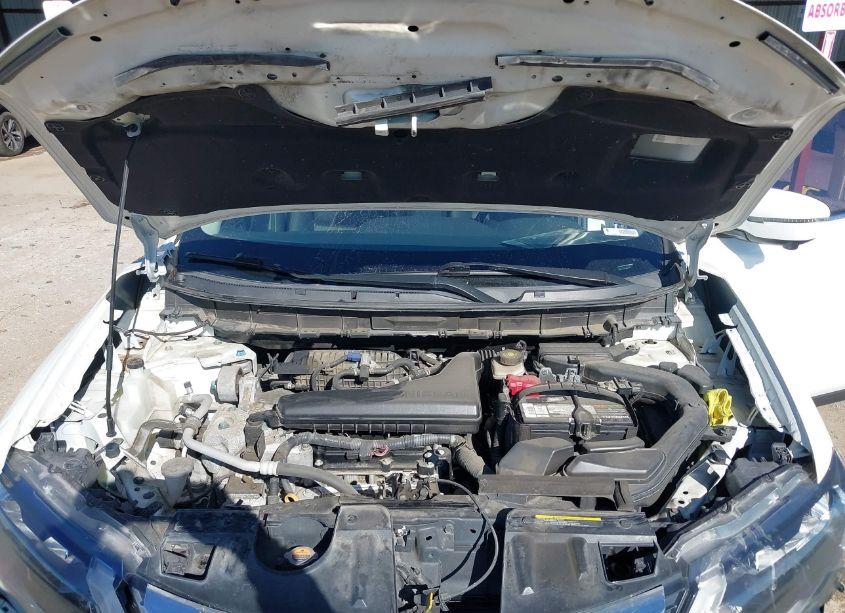 Photo 10 of 2017 Nissan Rogue SV (VIN JN8AT2MT9HW147782)