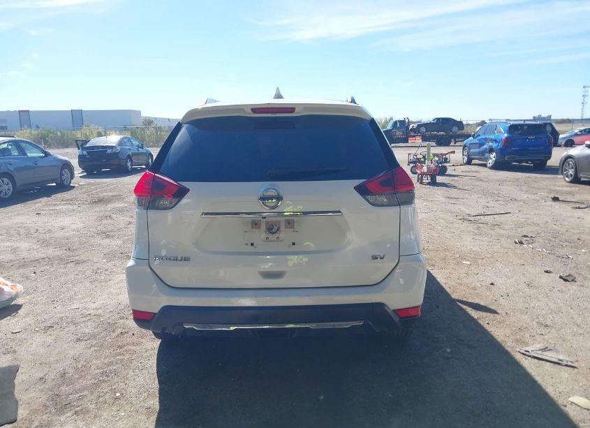 Photo 16 of 2017 Nissan Rogue SV (VIN JN8AT2MT9HW147782)