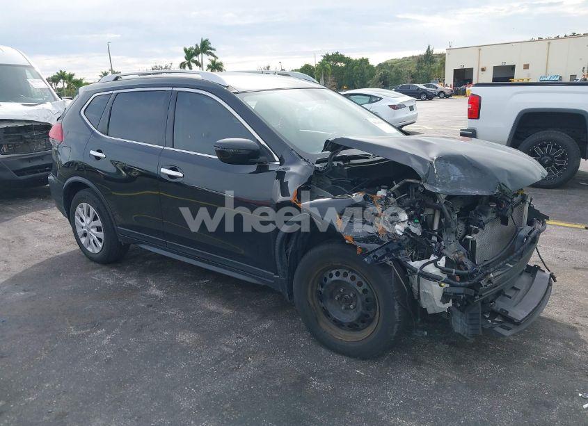 2017 Nissan Rogue S (VIN JN8AT2MT9HW384093) main photo