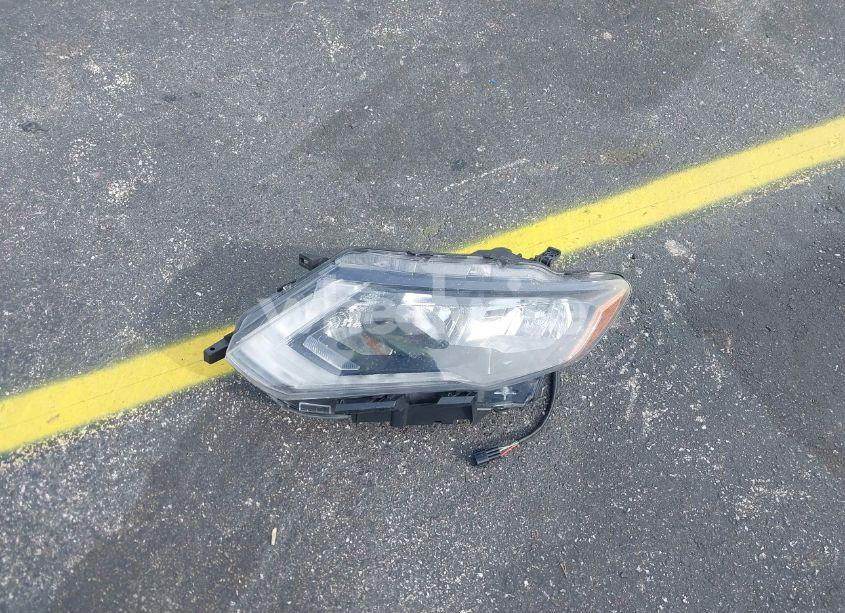 Photo 11 of 2017 Nissan Rogue S (VIN JN8AT2MT9HW384093)