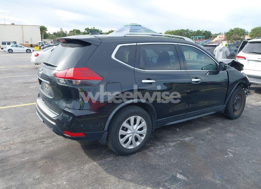 Photo 4 of 2017 Nissan Rogue S (VIN JN8AT2MT9HW384093)