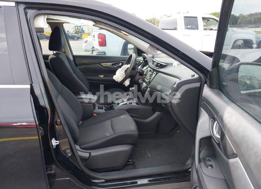 Photo 5 of 2017 Nissan Rogue S (VIN JN8AT2MT9HW384093)