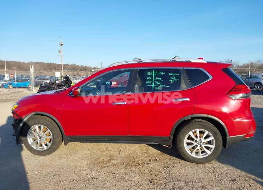 Photo 14 of 2017 Nissan Rogue SV (VIN JN8AT2MT9HW386670)