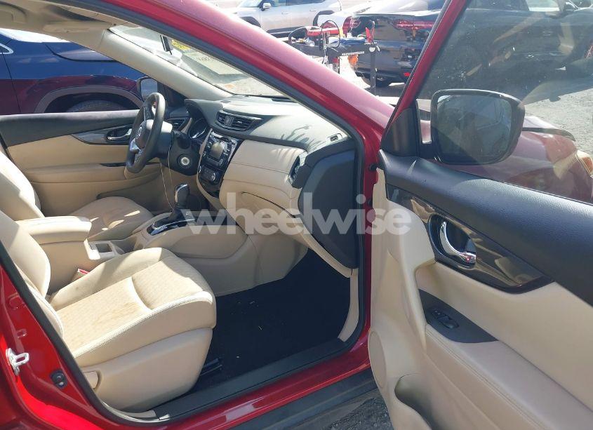 Photo 5 of 2017 Nissan Rogue S (VIN JN8AT2MT9HW393778)