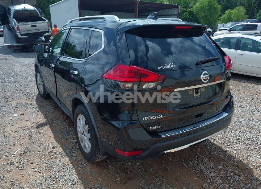 Photo 3 of 2017 Nissan Rogue SV (VIN JN8AT2MT9HW400230)