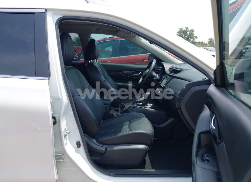 Photo 5 of 2017 Nissan Rogue SL (VIN JN8AT2MT9HW404813)