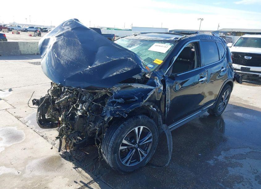 Photo 2 of 2017 Nissan Rogue SL (VIN JN8AT2MT9HW406674)