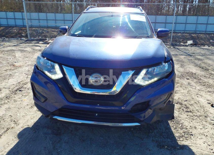 Photo 12 of 2018 Nissan Rogue SV (VIN JN8AT2MT9JW450227)