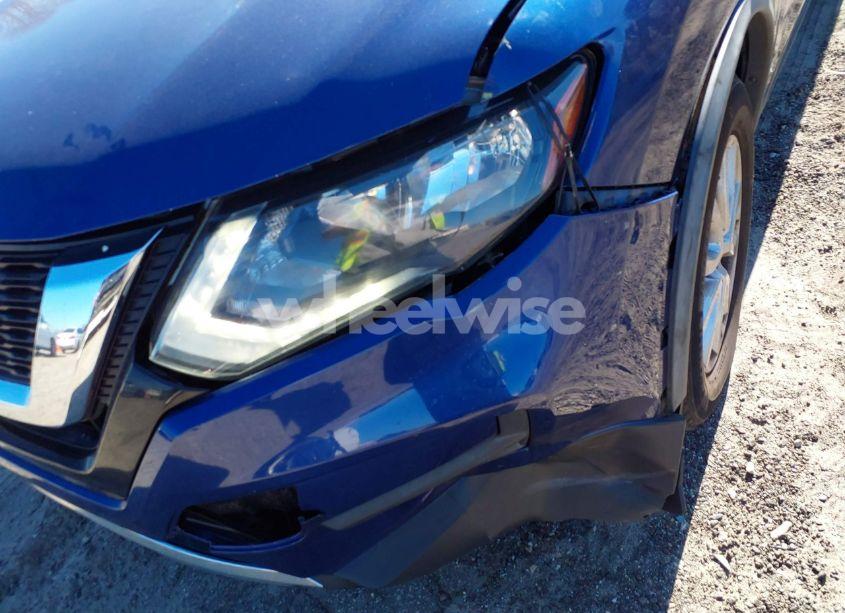 Photo 17 of 2018 Nissan Rogue SV (VIN JN8AT2MT9JW450227)