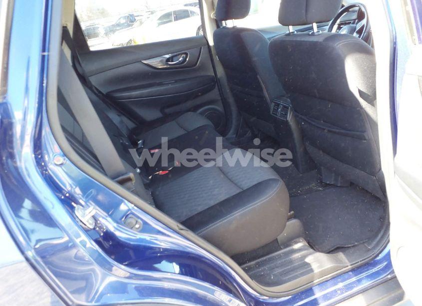 Photo 8 of 2018 Nissan Rogue SV (VIN JN8AT2MT9JW450227)