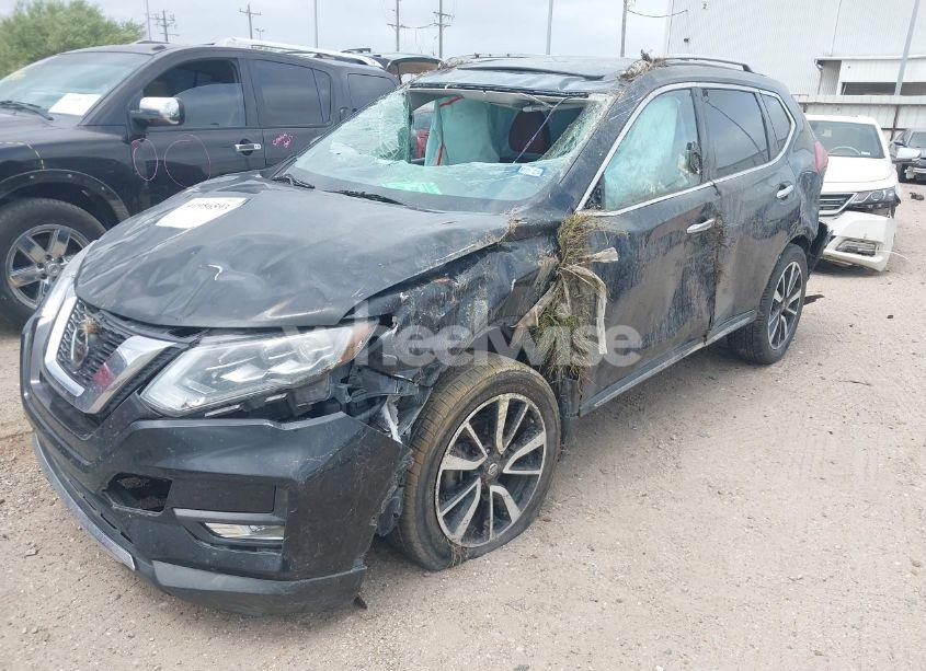 Photo 2 of 2018 Nissan Rogue SL (VIN JN8AT2MT9JW451992)