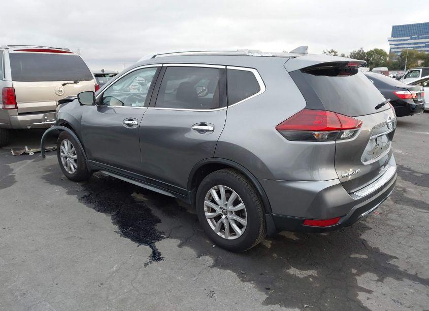 Photo 3 of 2018 Nissan Rogue SV (VIN JN8AT2MT9JW463771)