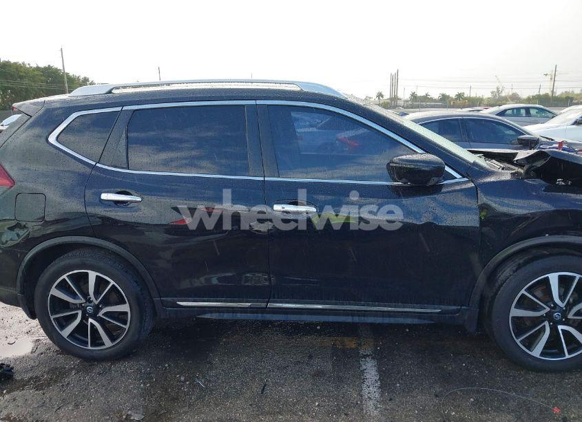 Photo 14 of 2018 Nissan Rogue SL (VIN JN8AT2MT9JW467139)