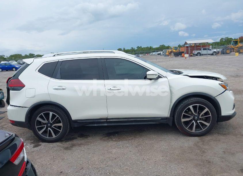 Photo 14 of 2018 Nissan Rogue SL (VIN JN8AT2MT9JW468937)