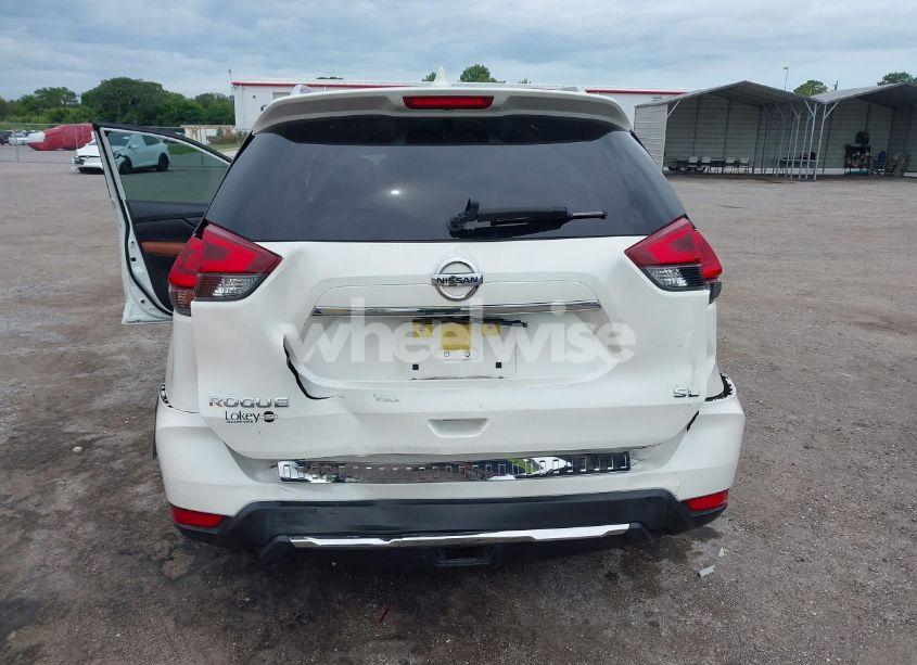 Photo 6 of 2018 Nissan Rogue SL (VIN JN8AT2MT9JW468937)