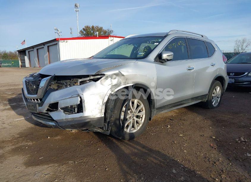 Photo 2 of 2020 Nissan Rogue S FWD (VIN JN8AT2MT9LW002234)