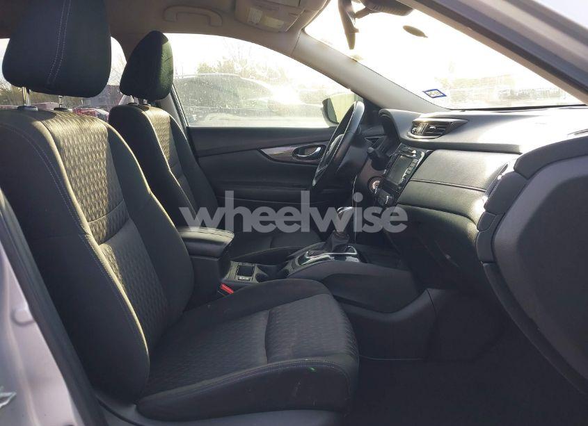 Photo 5 of 2020 Nissan Rogue S FWD (VIN JN8AT2MT9LW002234)