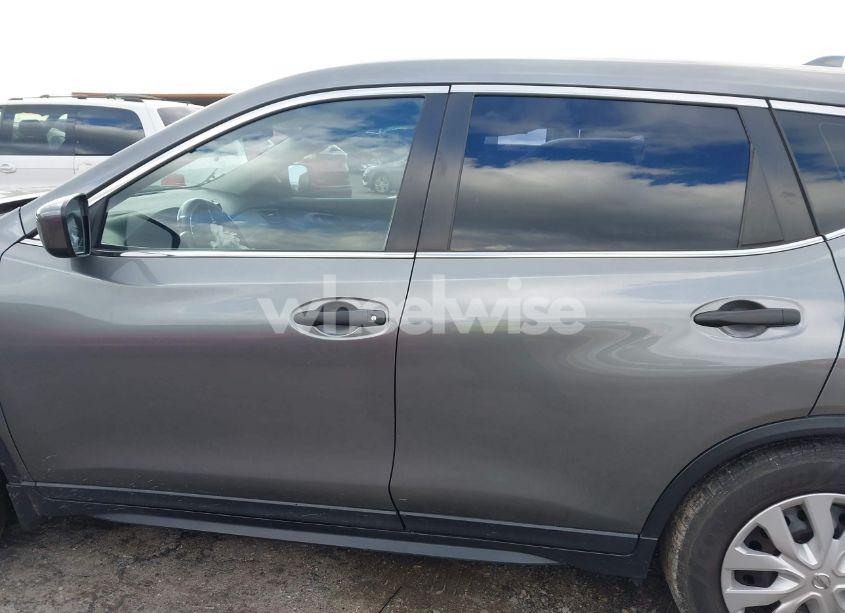 Photo 15 of 2020 Nissan Rogue S FWD (VIN JN8AT2MT9LW002556)