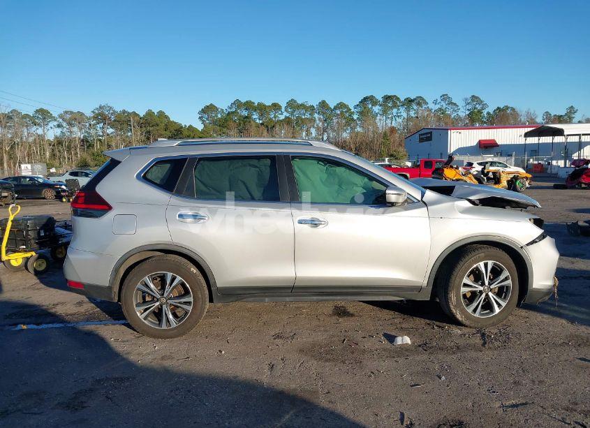 Photo 12 of 2020 Nissan Rogue SV FWD (VIN JN8AT2MT9LW005182)