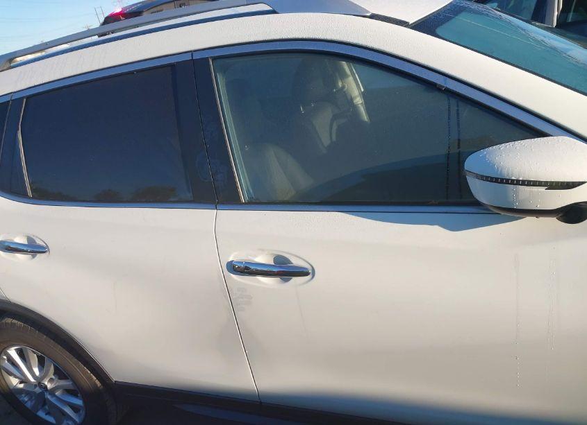 Photo 14 of 2020 Nissan Rogue SV FWD (VIN JN8AT2MT9LW010737)