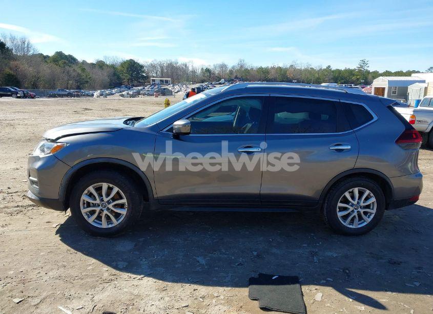 Photo 14 of 2020 Nissan Rogue S FWD (VIN JN8AT2MT9LW031362)