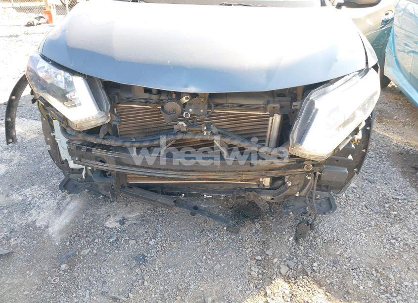 Photo 6 of 2020 Nissan Rogue SV FWD (VIN JN8AT2MT9LW036254)