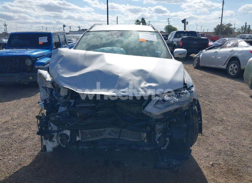 Photo 13 of 2020 Nissan Rogue SV FWD (VIN JN8AT2MT9LW037906)