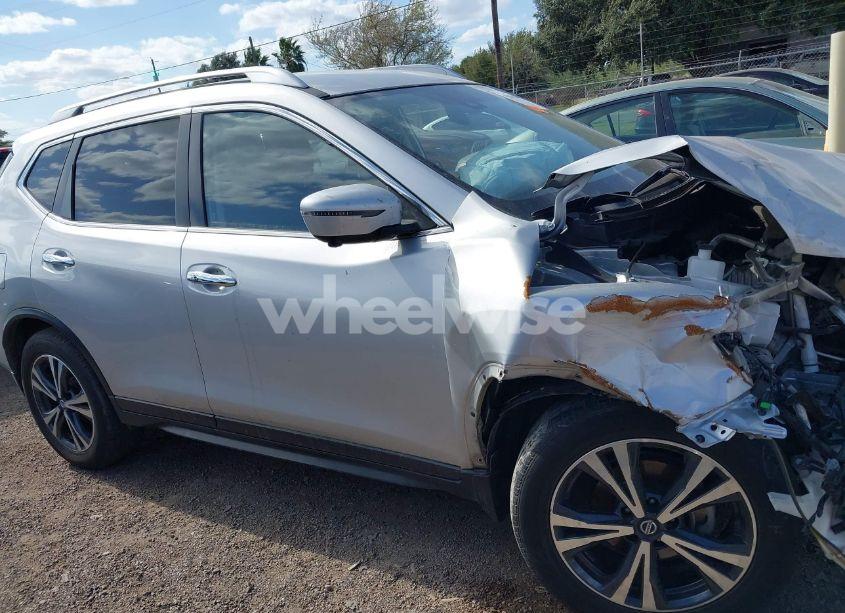 Photo 14 of 2020 Nissan Rogue SV FWD (VIN JN8AT2MT9LW037906)