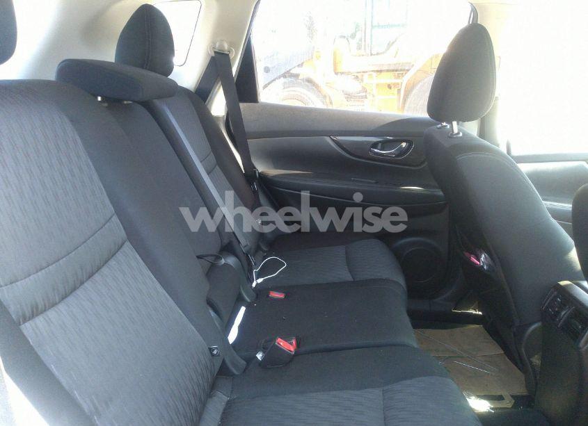Photo 8 of 2020 Nissan Rogue SV FWD (VIN JN8AT2MT9LW038411)