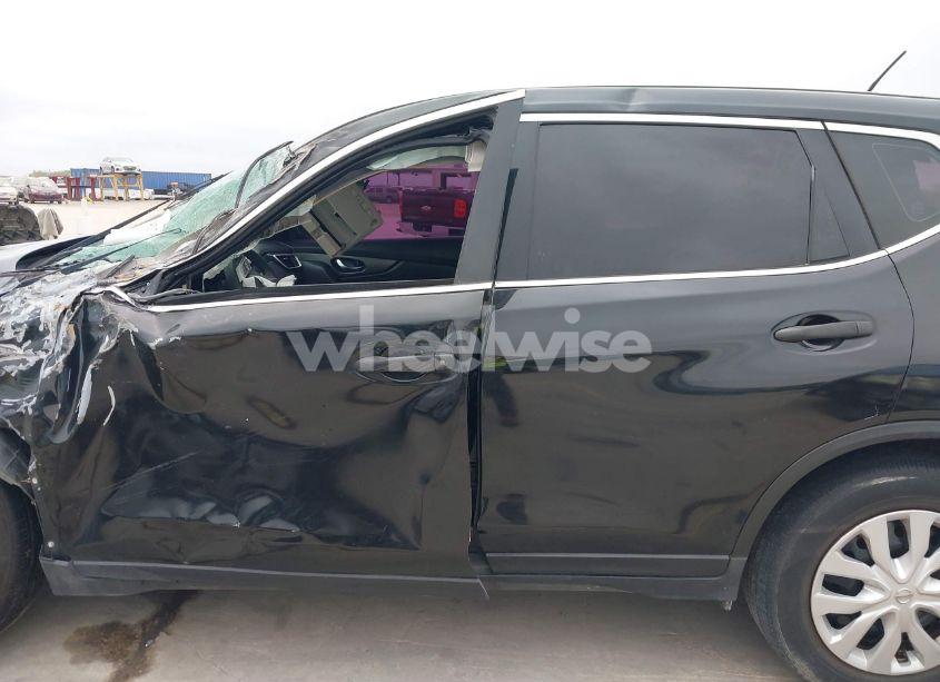 Photo 14 of 2016 Nissan Rogue S (VIN JN8AT2MTXGW000255)