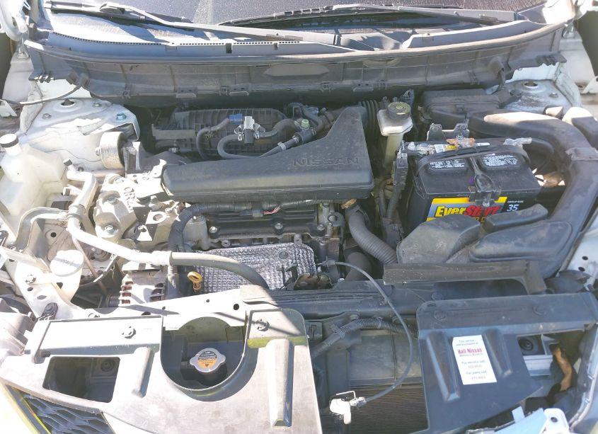 Photo 10 of 2016 Nissan Rogue SV (VIN JN8AT2MTXGW001373)