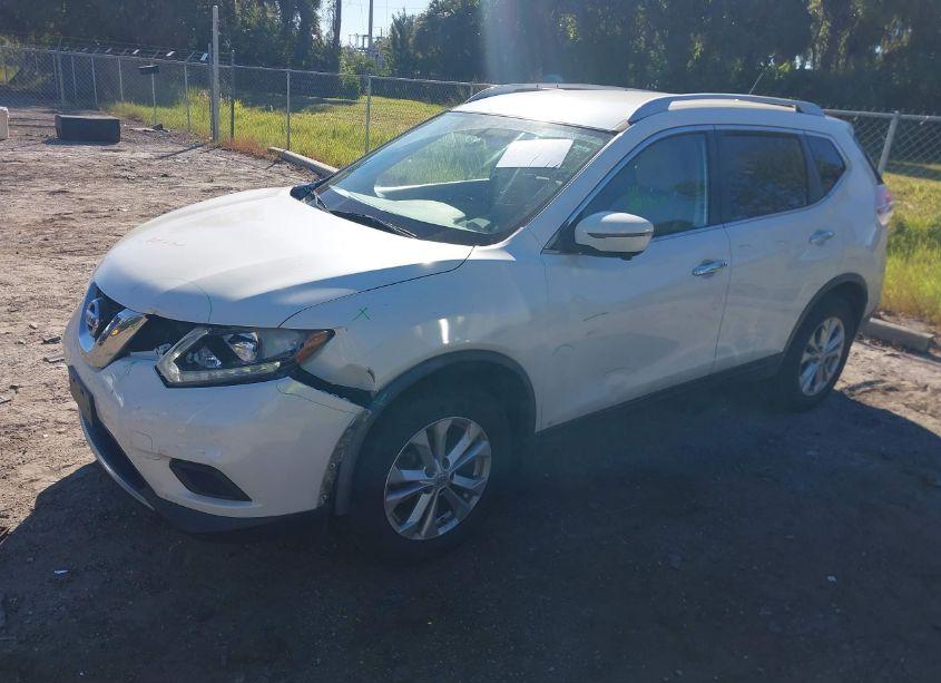 Photo 2 of 2016 Nissan Rogue SV (VIN JN8AT2MTXGW001373)