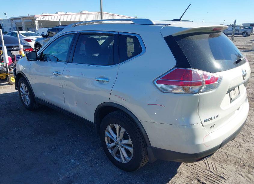 Photo 3 of 2016 Nissan Rogue SV (VIN JN8AT2MTXGW001373)