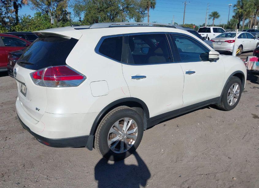 Photo 4 of 2016 Nissan Rogue SV (VIN JN8AT2MTXGW001373)